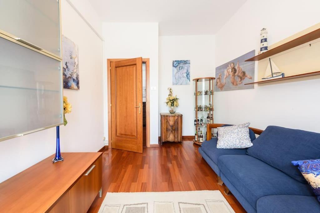 Parking & Wifi City Walls Apartment ピストイア エクステリア 写真